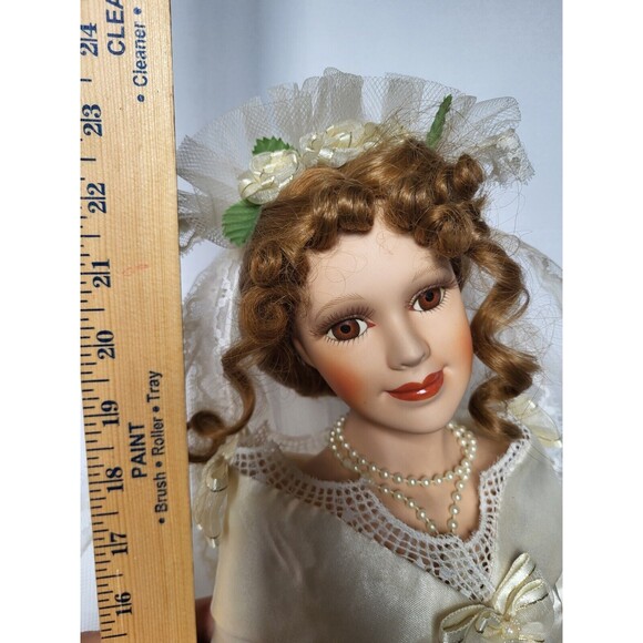 Cracker Barrel American Classic Collection Porcelain Bride Doll Abigail 22” - Picture 10 of 16